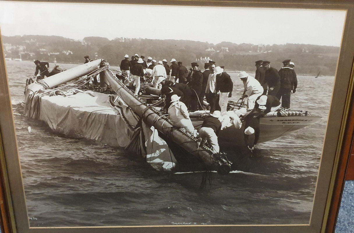 7B5A8D42-9CA7-44C1-AFA1-740A59338549