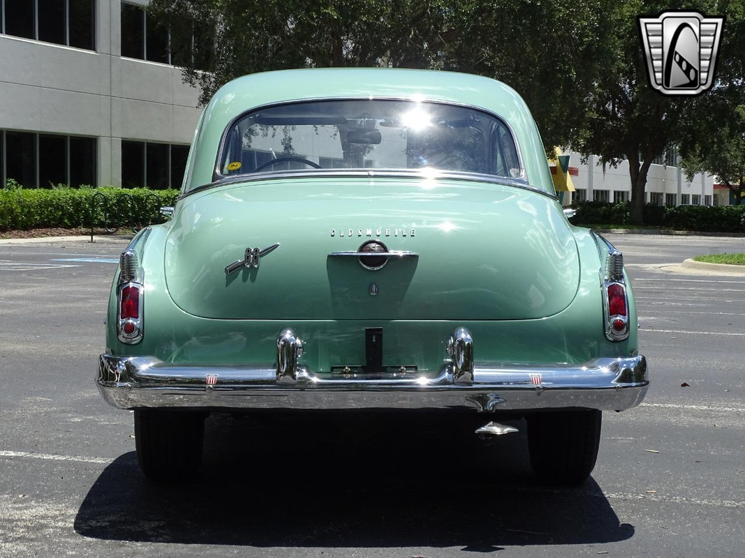 1950 Oldsmobile Rocket 88 e