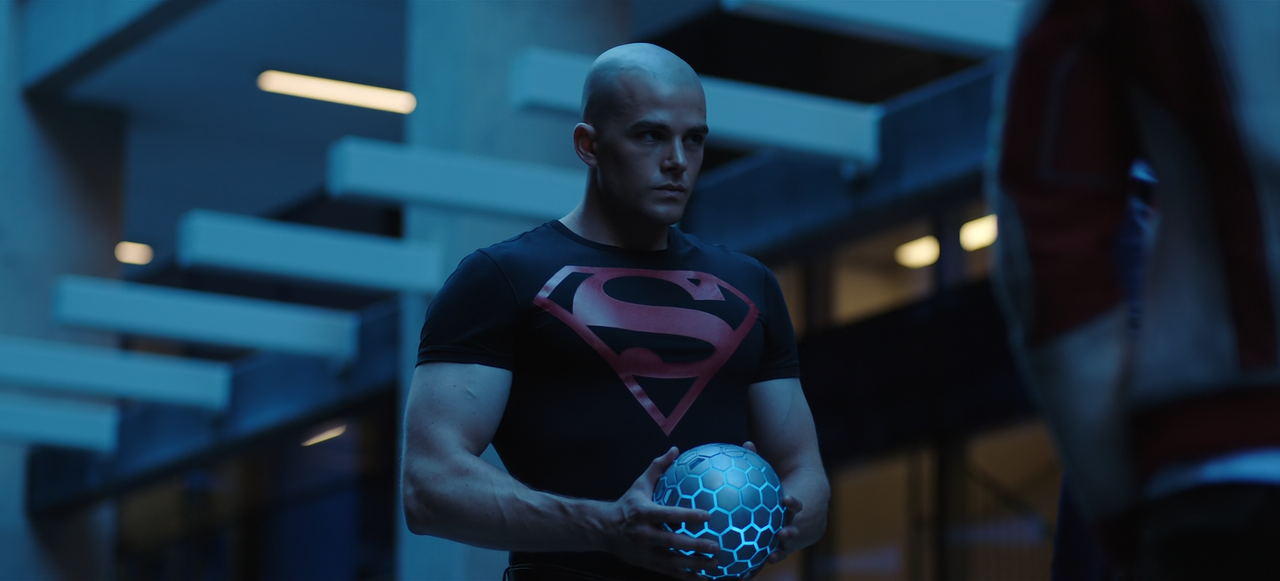 Titans.S04E11.Project.Starfire.1080p.10bit.BluRay.AAC5.1.HEVC-Vyndros.mkv_snapshot_47.35_[2023.11.16