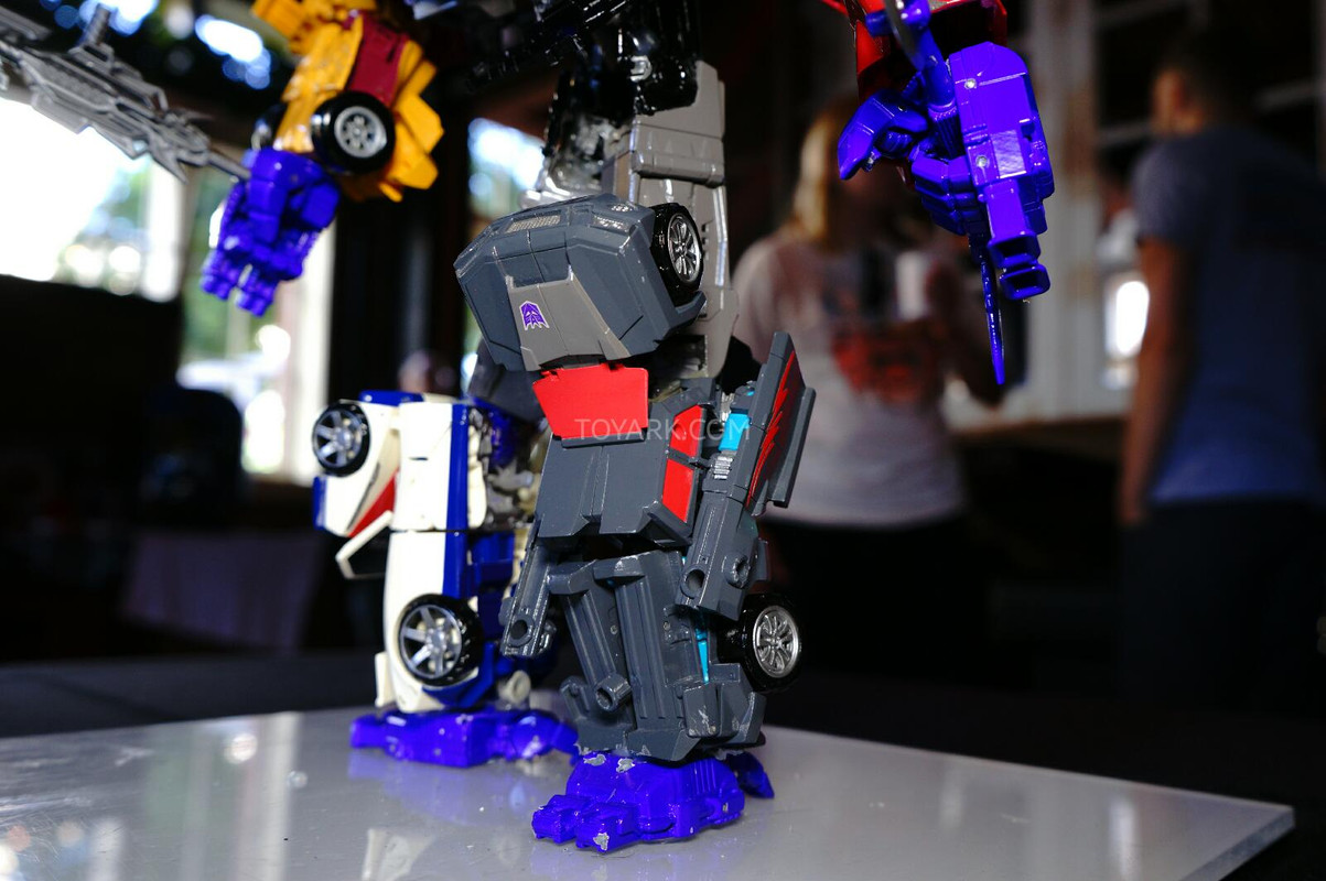 SDCC-2014-Hasbro-Transformers-Breakfast-113_1406