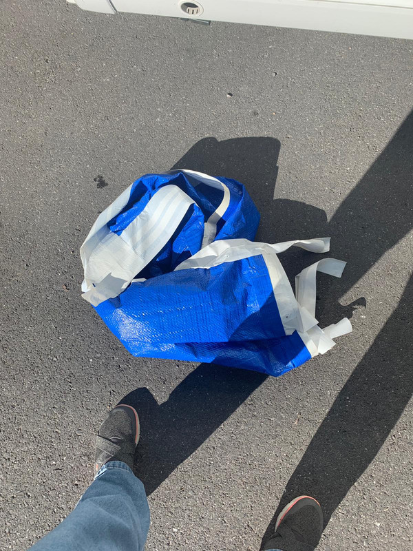 33889CBC-8123-4DE9-829E-6DB03D604423