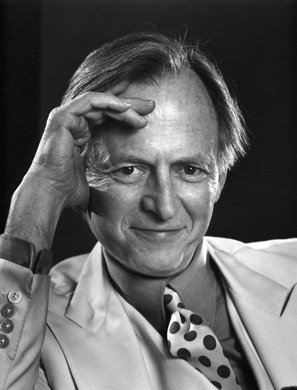 Yousuf-Karsh-Tom-Wolfe-1990-01-1493x1960