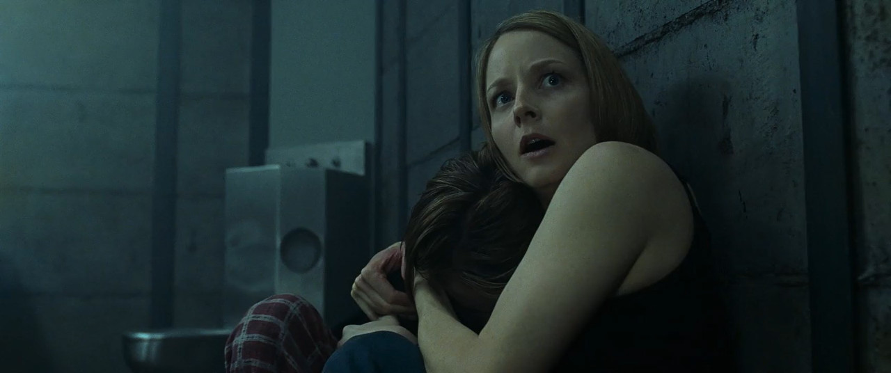 Panic Room 2002 BluRay [Hindi + English] 480p, 720p ESub Screenshot