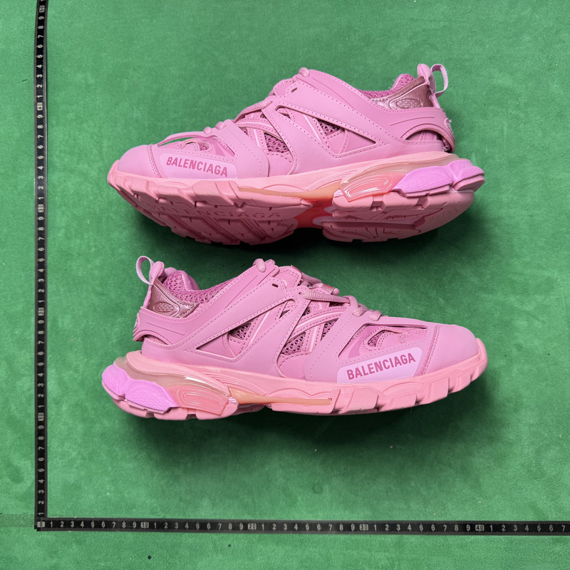 Balenciaga Hamptons Worn-Out