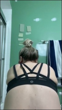 [Image: Voyeur24245104958.jpg]