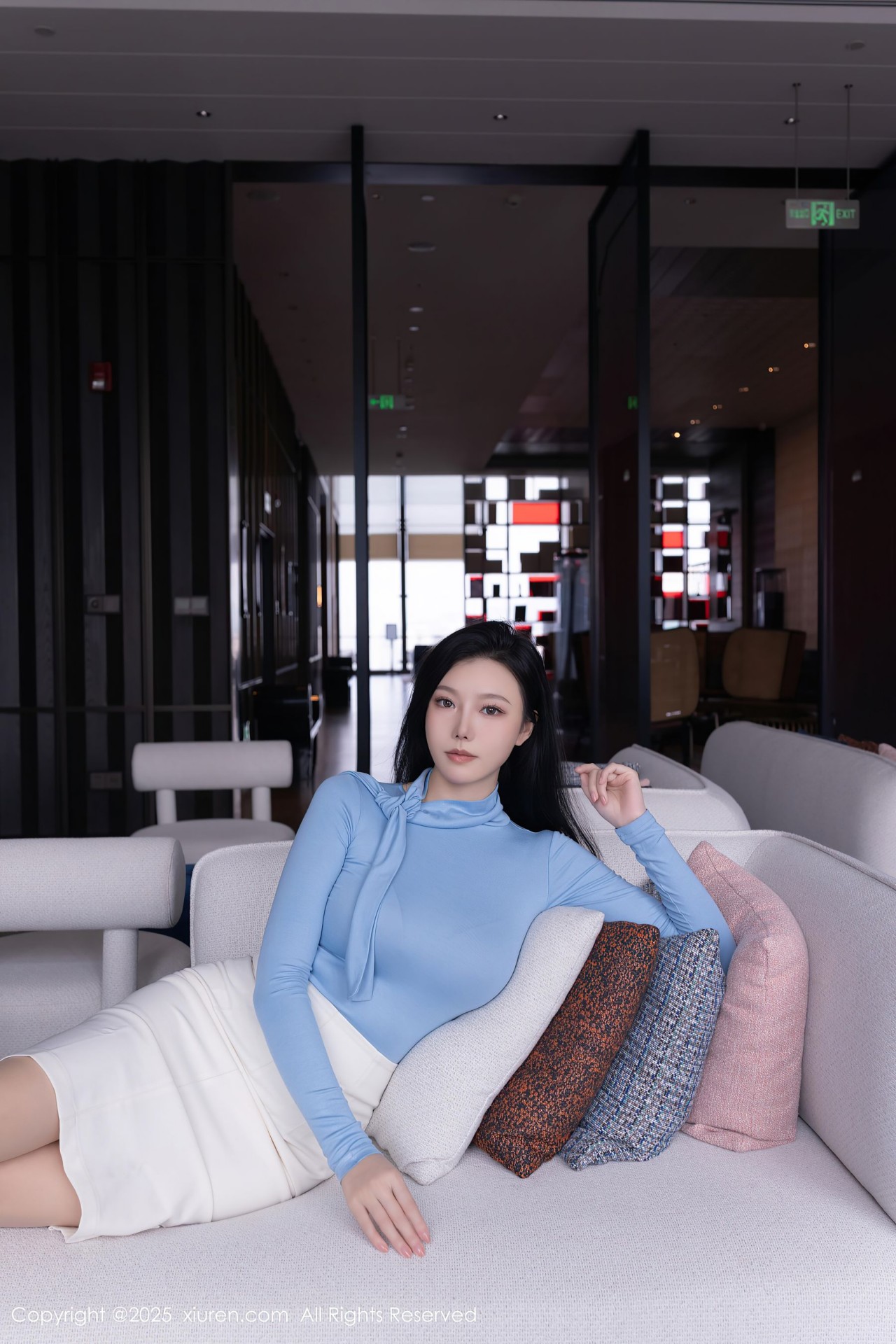 安然anran 脚踩白色高跟鞋，丝足诱惑写真80P插图2