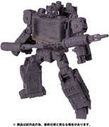 24-Takara-Tomy-Soundwave