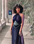 Joan-Collins-h63