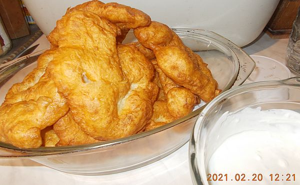 https://i.postimg.cc/2j1nQ2k0/langos-2021-02-20.jpg