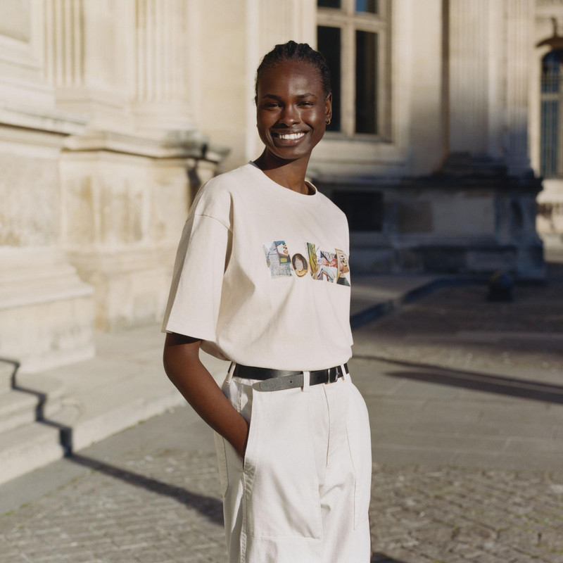 Uniqlo, le nuove t-shirt con il Louvre remixate da M/M (Paris)