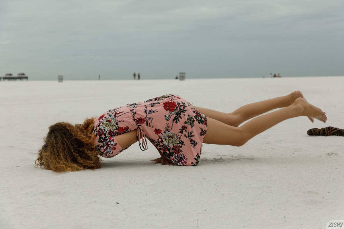 full_012_1852194049194050