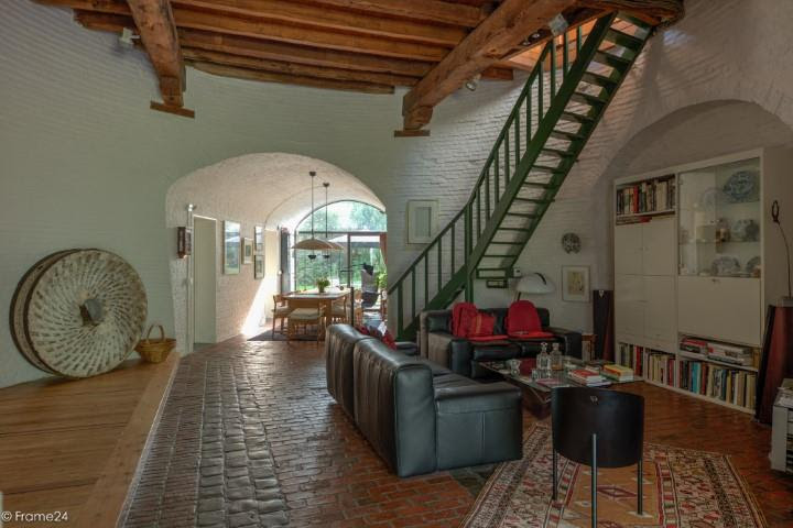 47540dc1026e4f4c913d1213624c2ad8