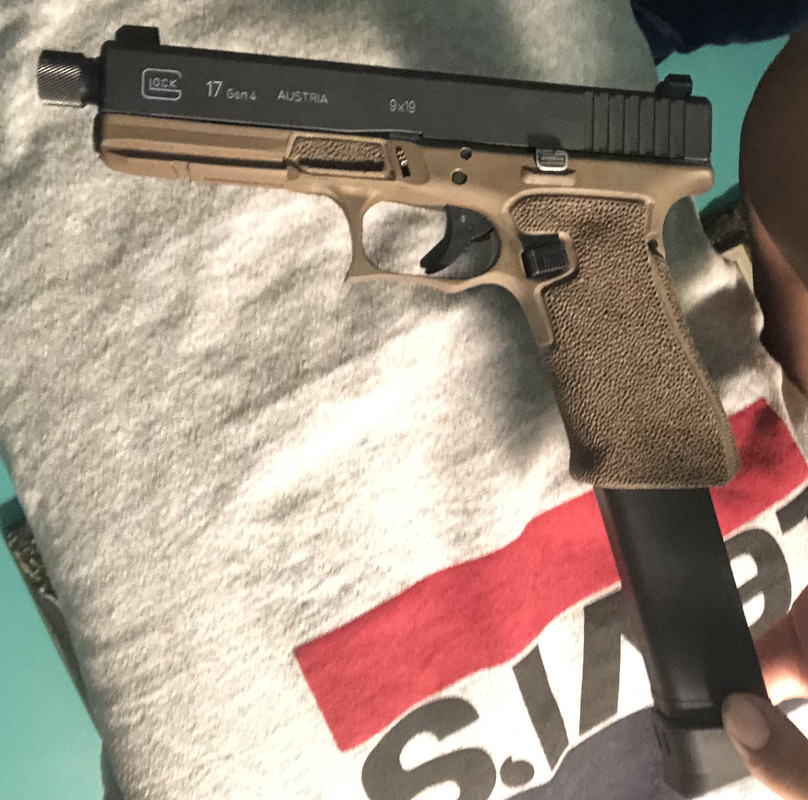 E7BC2B72-64E0-449B-B5C7-25CEA6EC7B30