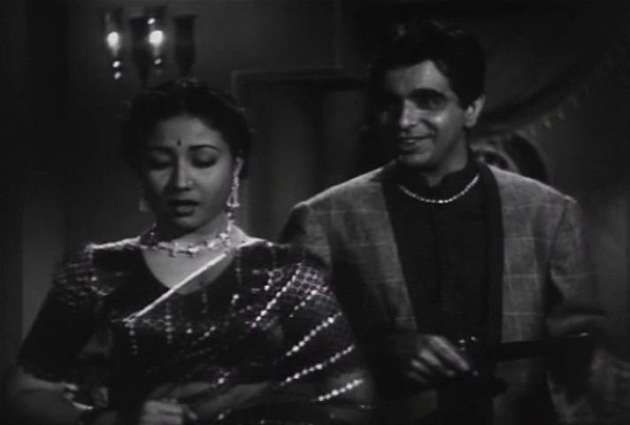 Azaad-1955-Hindi-480p-AVC-AAC-2-0-ESub-mkv-0004