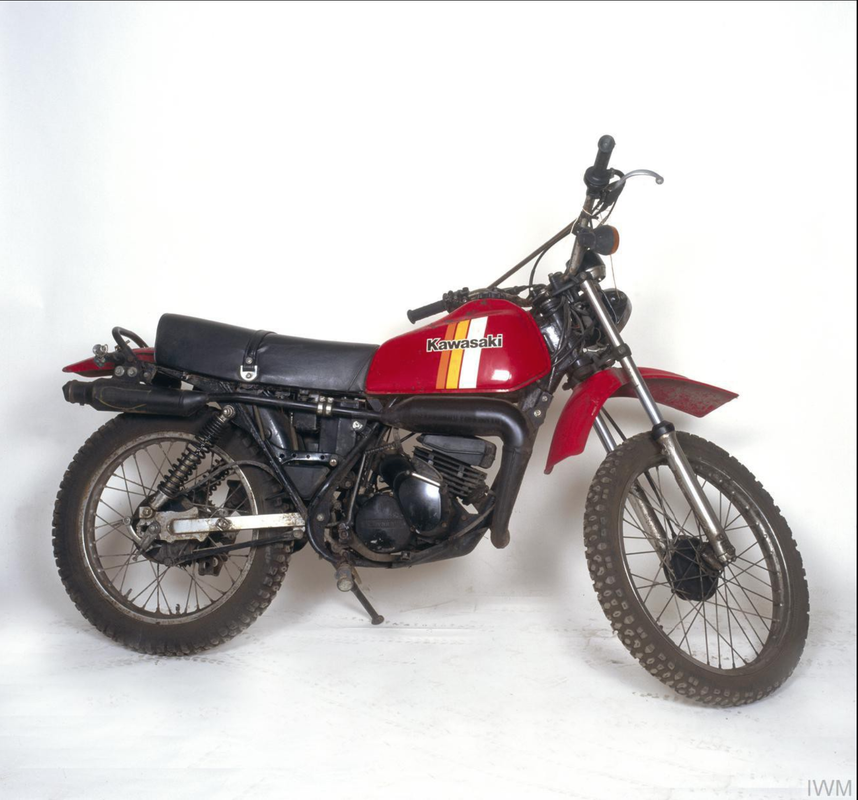 Moto_Kawasaki KE 125