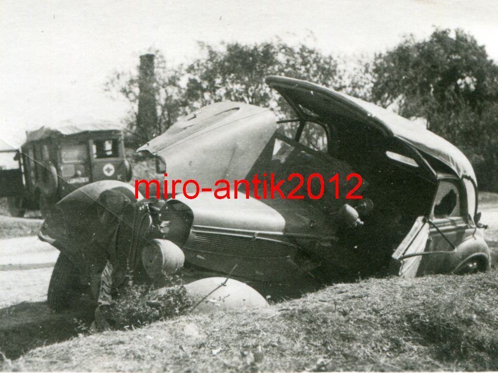 Wehrmacht, zerstörter PKW, BMW, Kozienice, Polen