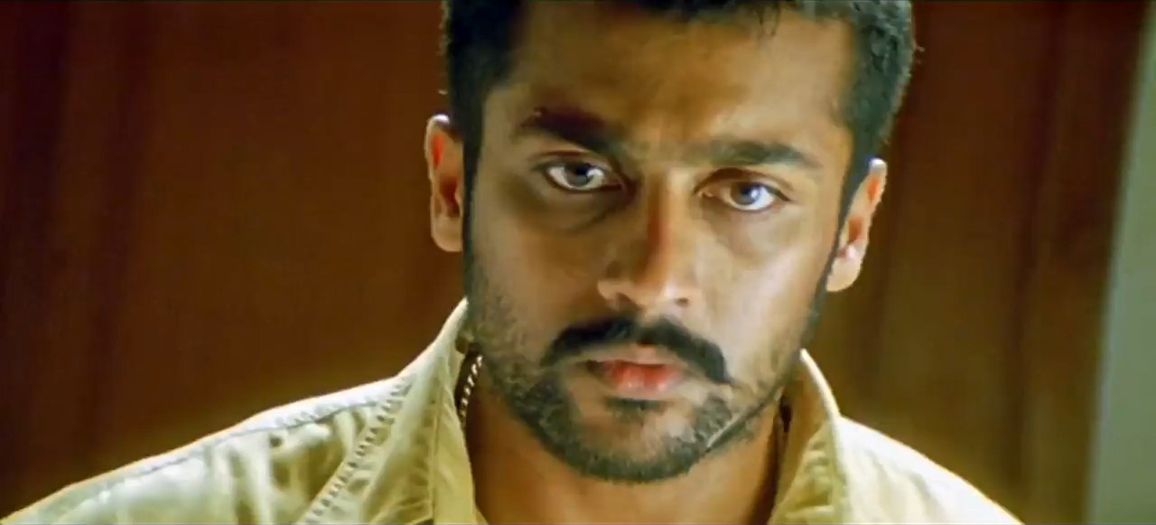 Aaru 2005 WebRip [Tamil] 480p, 720p ESub Screenshot