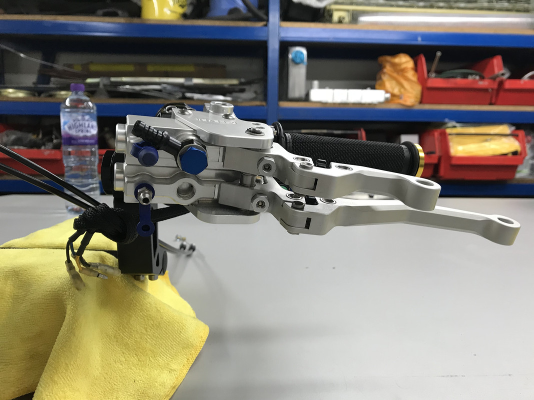 A86418CC-A05F-4A25-A136-1EE2DD72EE90