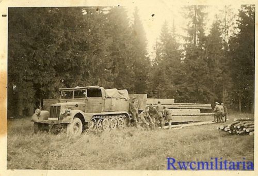 Wehrmacht  SdKfz Halftrack (WH-1029627)  Trailer