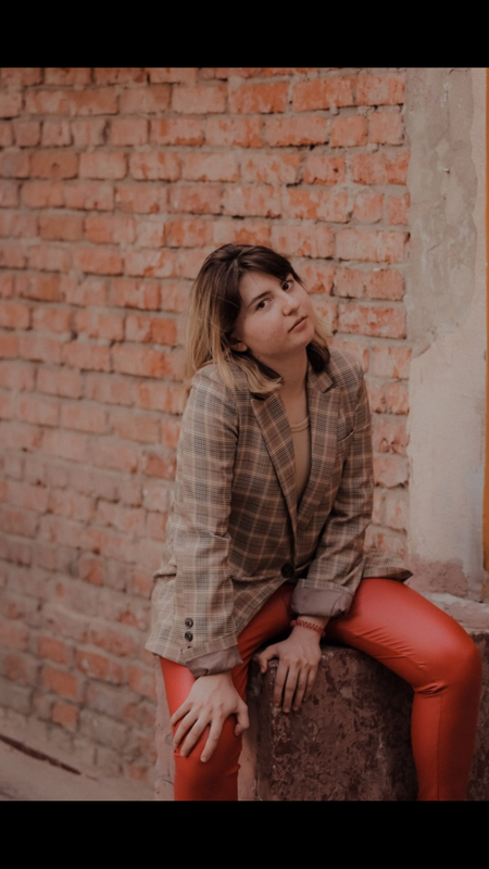 0F578523-B336-4592-81F0-A5E90B09072D