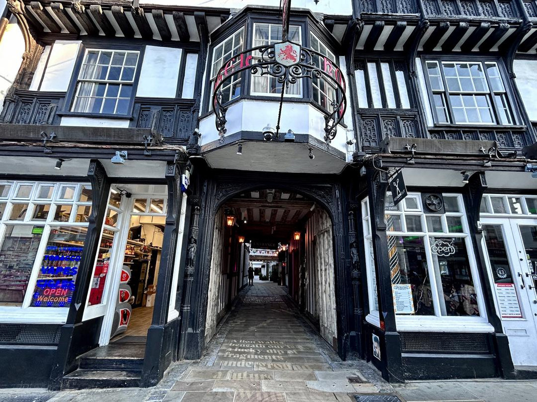 Пёстрая лента. Путешествие по сельским дорогам Англии в мае 2025 г.