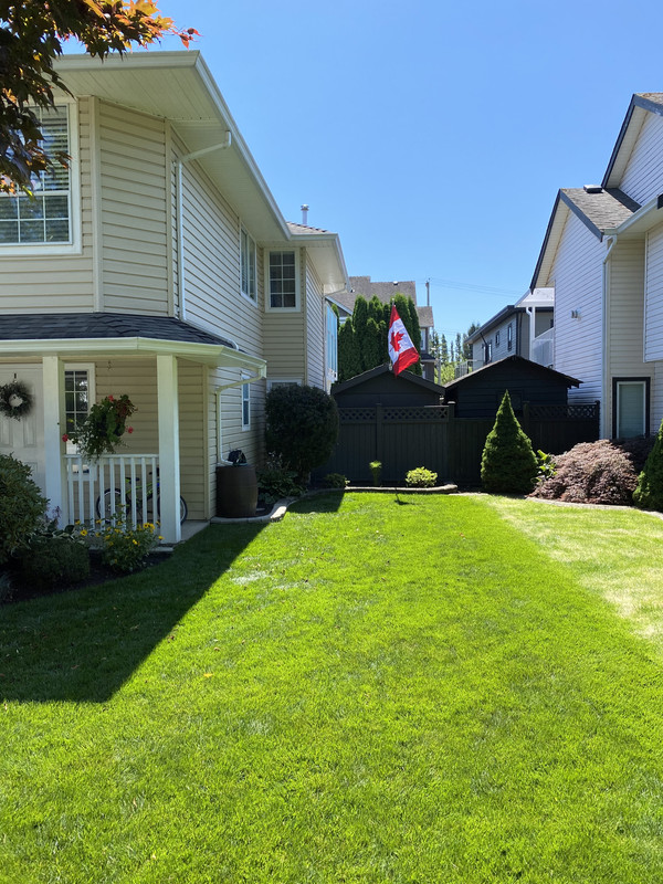 BFB8B375-2668-42E5-AA04-4D344E7D0E5F