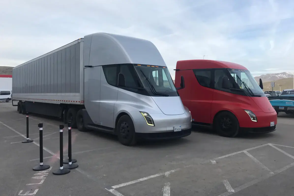 Tesla se lancerait dans le camion ??? Tesla-semi-secret-weapon-1200x