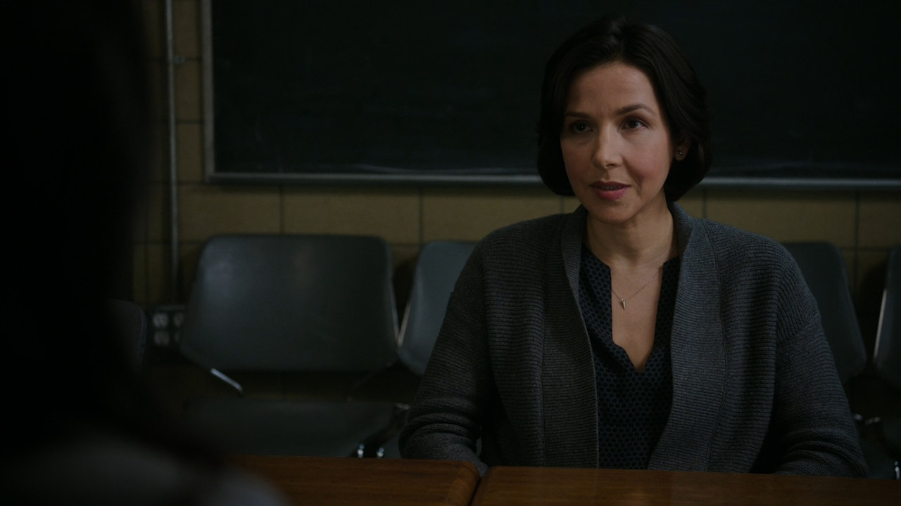 Elementary (2012) - S06E15 - How to Get a Head (1080p AMZN WEB-D