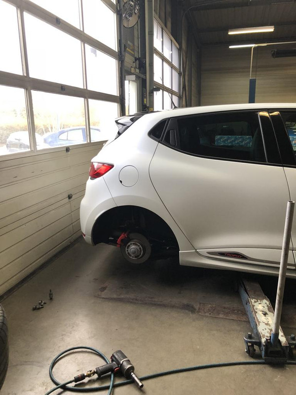 A158CB61-5CF4-4FD9-81B1-300D98EE134B