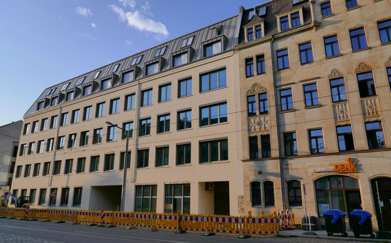 Bild: https://i.postimg.cc/2jWNfYQx/P1370595.jpg