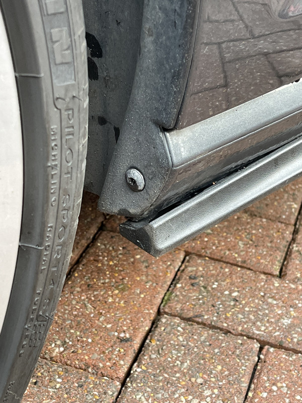 B03E626B-17DD-49D9-99C0-E5BF88514224