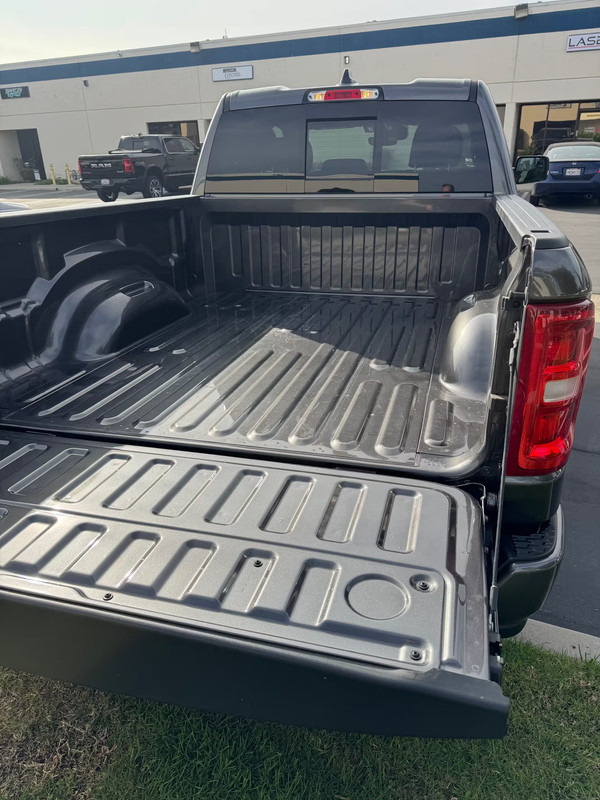 Vehicle thumbnail 13