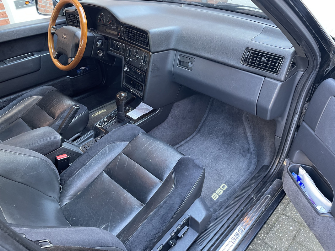 5BB0AE2A-2CAB-4CA9-9B56-4668F345F6AC