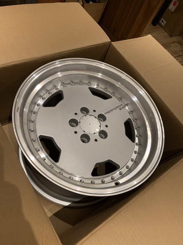 7D44AD06-4C13-4D66-BA19-DA9867633C43