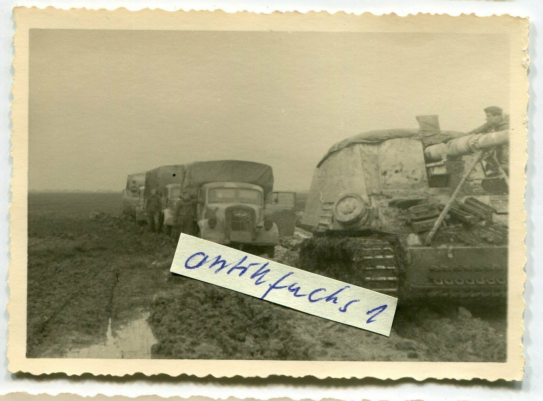 schwere WH-Panzer SfL Panzerjäger  Panzerhaubitze an der Ostfront 1943