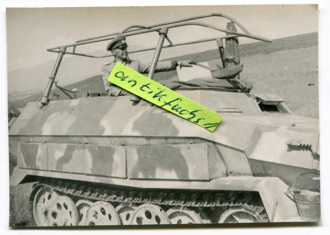 General Herr im Kommando-Schützen-Panzer in Ital