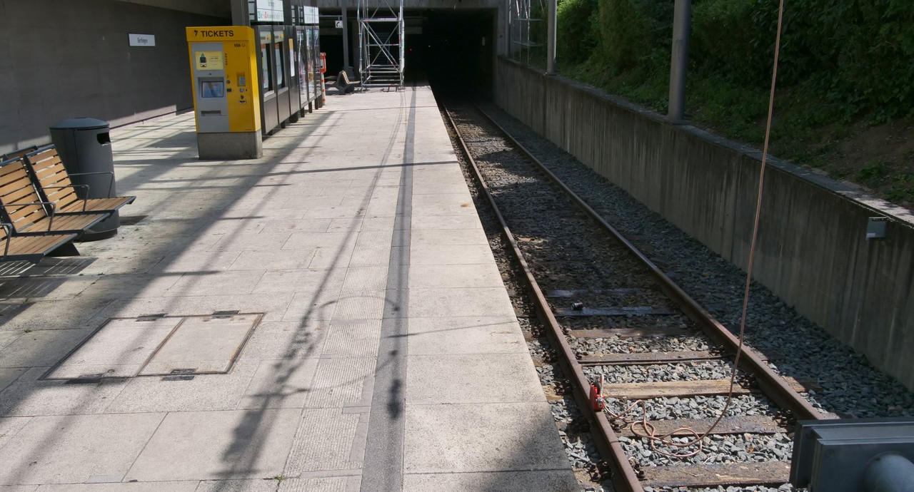 [Bild: 050725-112702-1b.jpg]