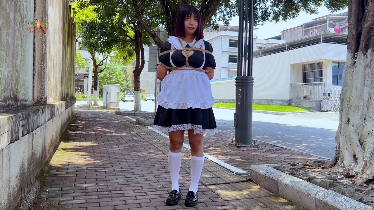 晓鹿原创 小巷里的女孩.mp4_20240730_185154.981