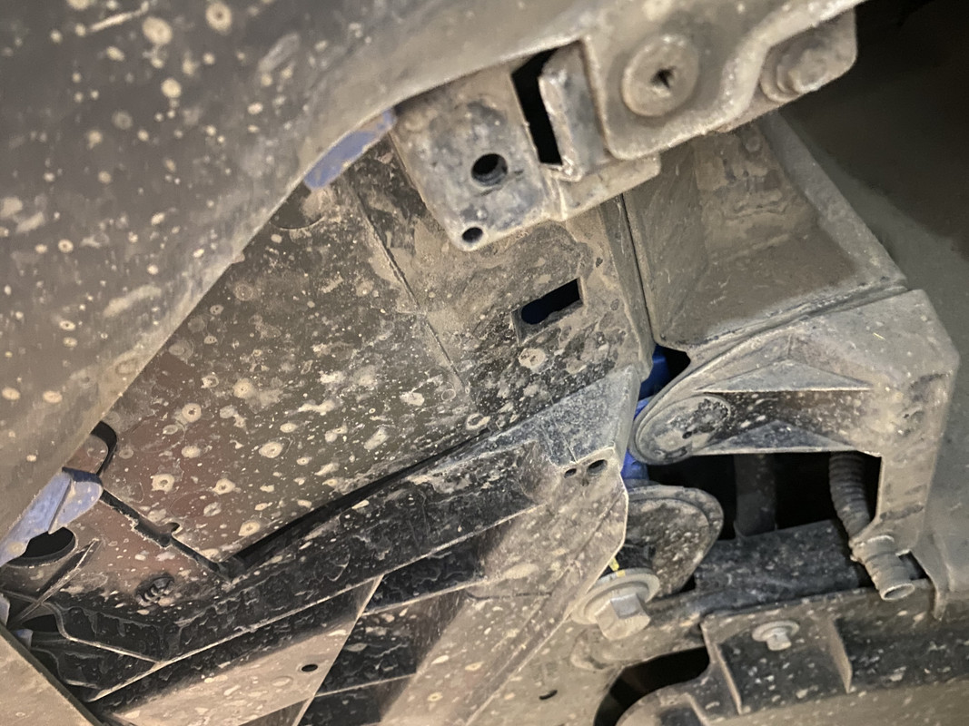 779D05B5-78E7-4F2A-8F54-750F394613EC