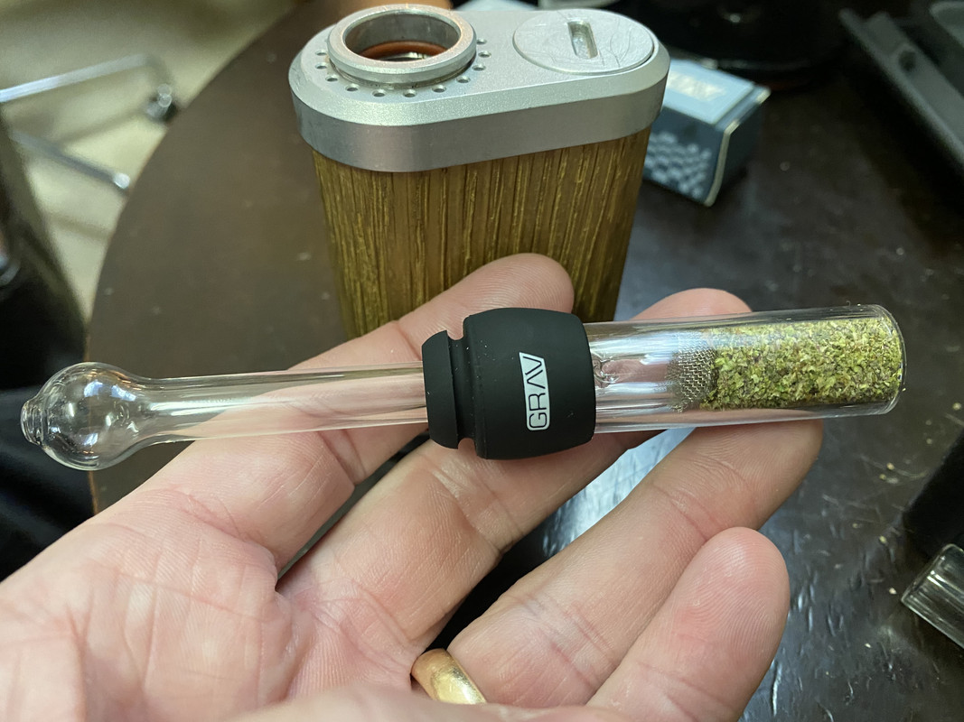 FB4CFB5A-DAA0-408A-88EC-1AB0028F0D5E