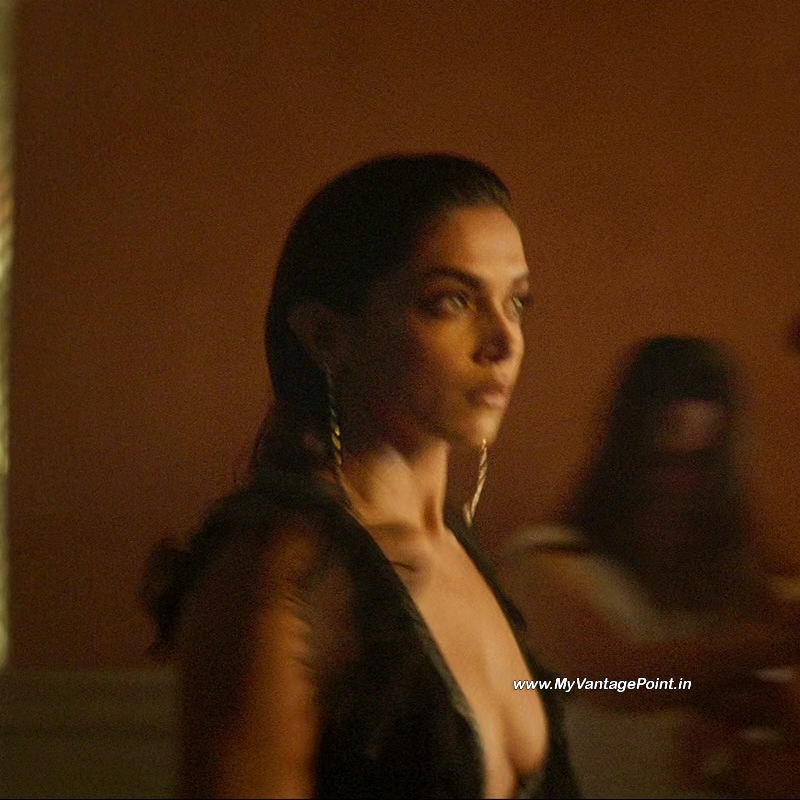 78-Deepika-Padukone-Hot-Scene-in-Pathaan-Movie-with-Shah-Rukh-Khan-My-Vantage-Point