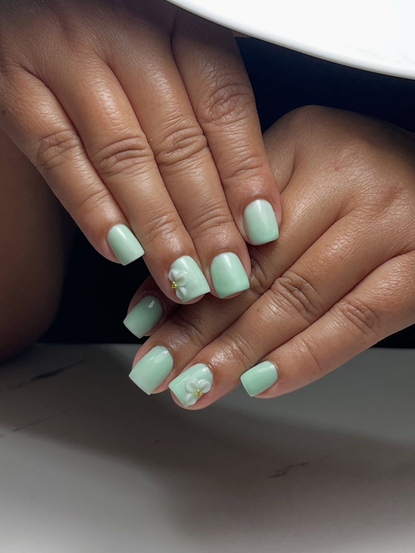 Trabajo de uñas 2
