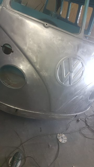 873AAD41-D499-4BE6-8D92-9B2C58E250A5