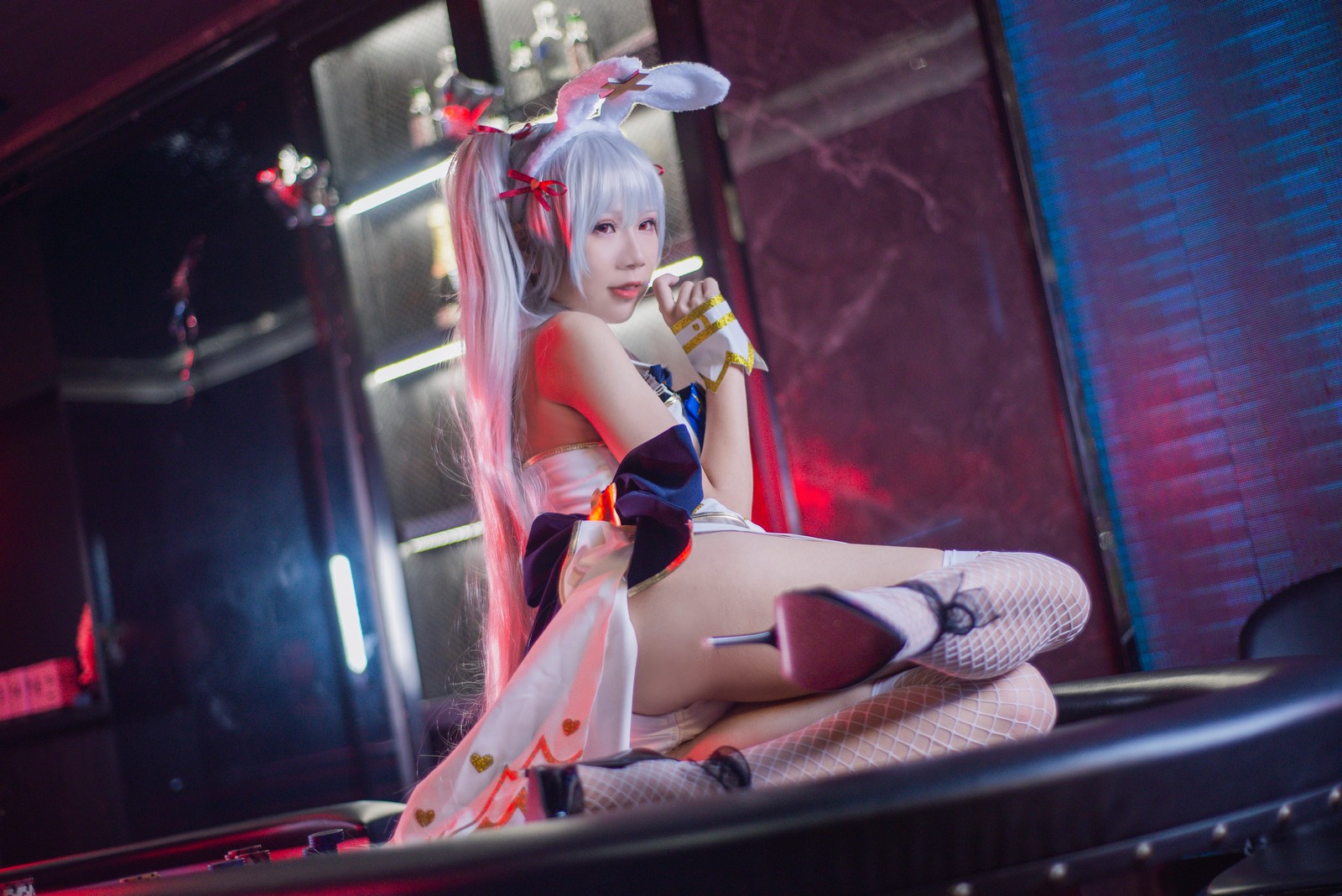 刺青Poi 阿布鲁奇公爵 荷官 Cosplay｜碧蓝航线 角色 写真图集【32P｜174MB】插图5