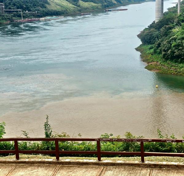 В джазе только девушки или аргентинско-бразильский калейдоскоп В джазе только девушки или аргентинско-бразильский калейдоскоп