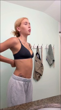[Image: Voyeur3075145120.jpg]