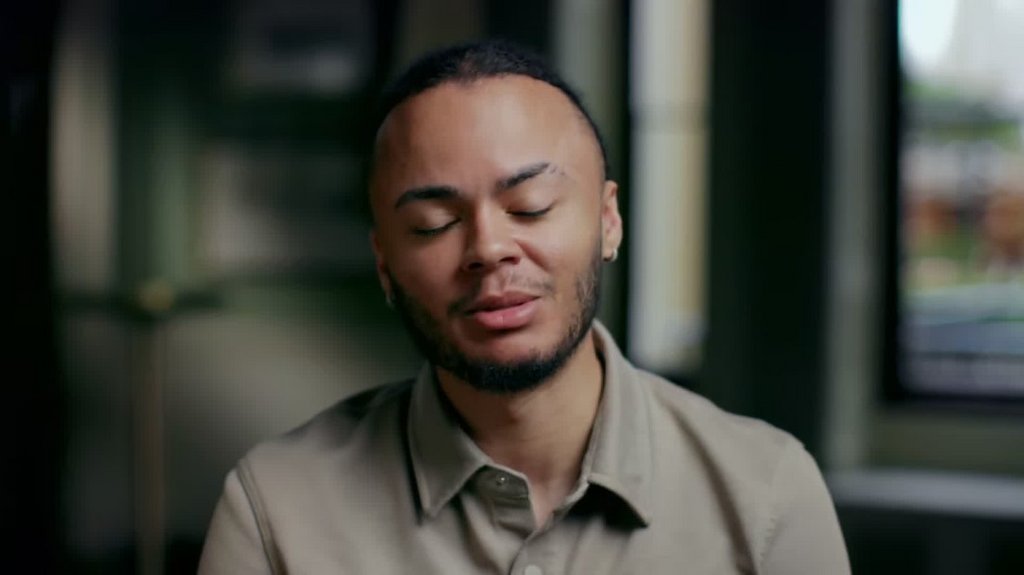 [Image: hszbboy3p148.jpg]