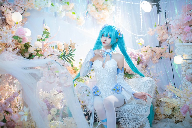 艾西Aiwest 初音未来粉蝶花Cosplay写真图集 Miku高清美图 44P (159.9M)插图8