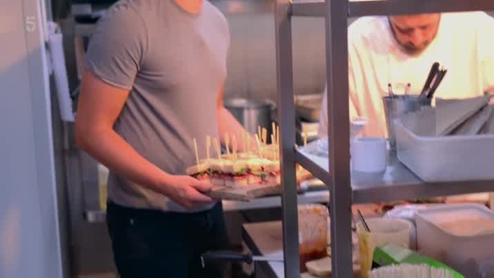 [Image: xozcs01ise77.jpg]