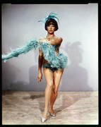 Shirley-Mac-Laine-d31
